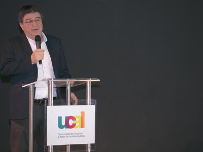 René Gastelumendi en UCAL 1